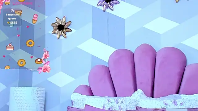 Snapshot of KylieMonnett chatting on 20, 2, 2025 KylieMonnett online show from 20, 2, 2025