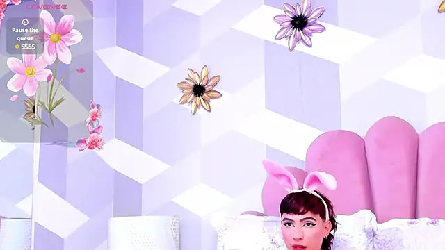 Snapshot of KylieMonnett chatting on 15, 3, 2025 KylieMonnett online show from 15, 3, 2025