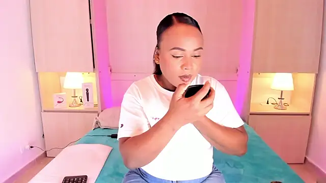 EmilyyStuart online show from 21, 1, 2025
