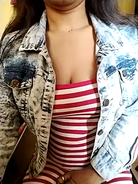 Snapshot of Sweetlovve@xh chatting on 7, 2, 2025 Sweetlovvexh online show from 7, 2, 2025
