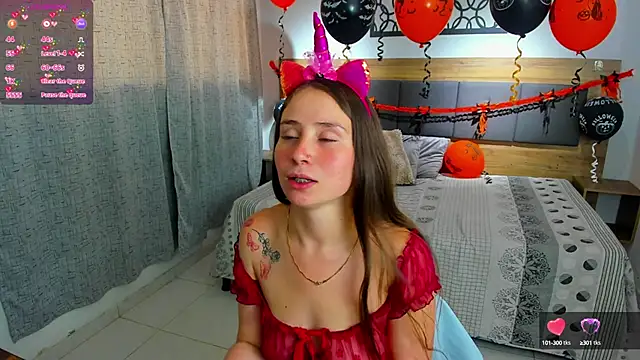 Snapshot of martina_lujann chatting on 15, 10, 2025 martina lujann online show from 15, 10, 2025