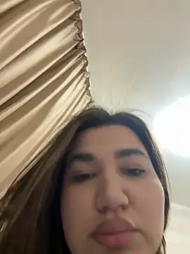 Snapshot of Leya__Droit chatting on 3, 1, 2025 Leya Droit online show from 3, 1, 2025