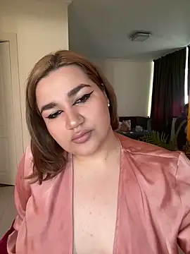 Snapshot of Leya__Droit chatting on 22, 2, 2025 Leya Droit online show from 22, 2, 2025