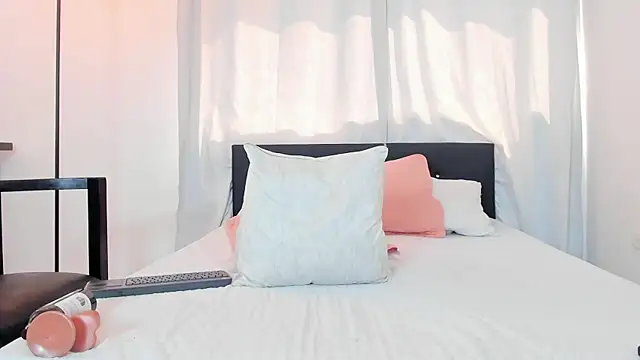 Snapshot of DailaSmith chatting on 9, 1, 2025 DailaSmith online show from 9, 1, 2025