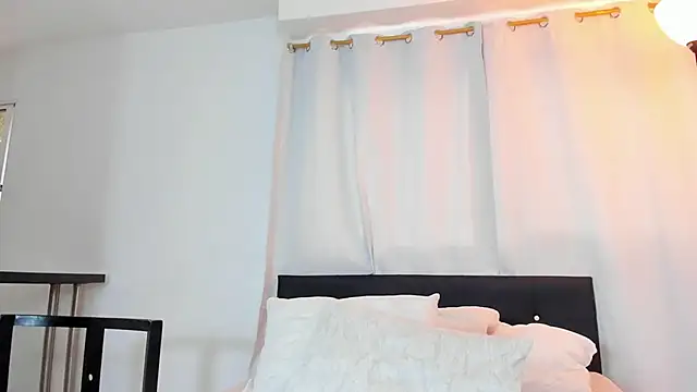 Snapshot of DailaSmith chatting on 8, 2, 2025 DailaSmith online show from 8, 2, 2025