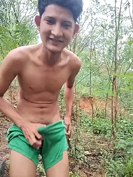 Valentinacuc online show from 2, 4, 2026