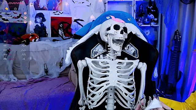 Snapshot of _Sparkland_ chatting on 22, 10, 2025 Sparkland online show from 22, 10, 2025