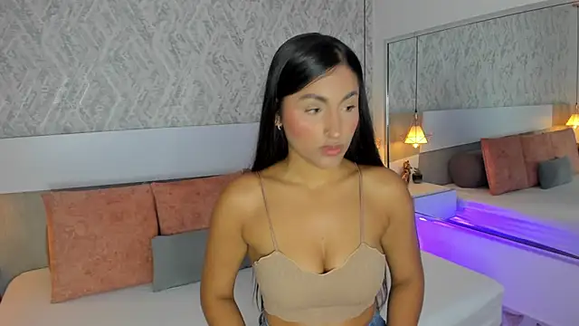 AishaPeyton online show from 5, 3, 2025