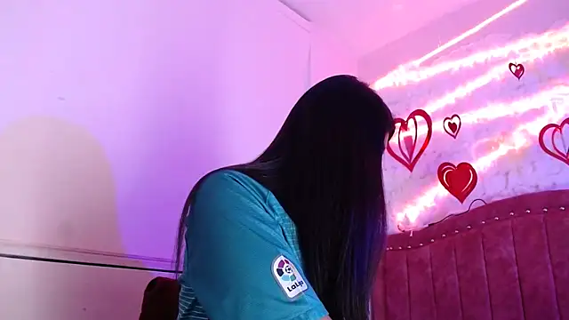 Snapshot of SarahStones chatting on 1, 3, 2025 SarahStones online show from 1, 3, 2025