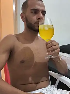 Snapshot of noahmarins chatting on 22, 12, 2024 noahmarins online show from 22, 12, 2024