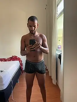 Snapshot of noahmarins chatting on 2, 3, 2026 noahmarins online show from 2, 3, 2026