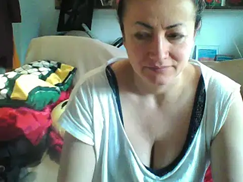 Snapshot of MariaAnaSunshine chatting on 8, 3, 2025 MariaAnaSunshine online show from 8, 3, 2025