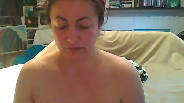 Snapshot of MariaAnaSunshine chatting on 9, 9, 2025 MariaAnaSunshine online show from 9, 9, 2025