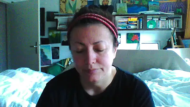 Snapshot of MariaAnaSunshine chatting on 6, 10, 2025 MariaAnaSunshine online show from 6, 10, 2025