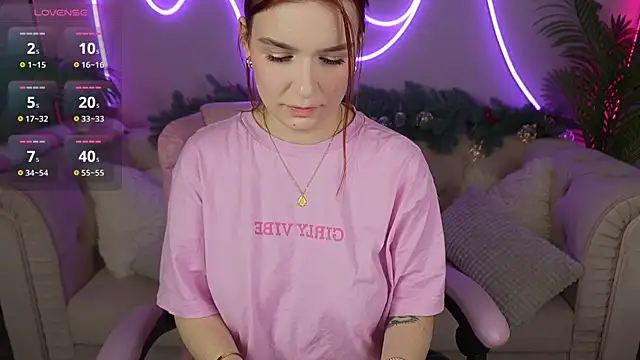 RedShinee online show from 8, 1, 2025