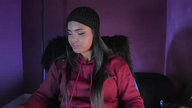 zoe roux21 online show from 17, 12, 2025