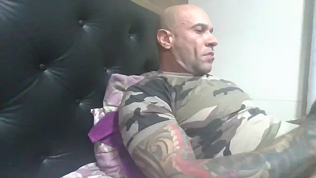 Snapshot of Arc8njoblack chatting on 25, 6, 2026 Arc8njoblack online show from 25, 6, 2026