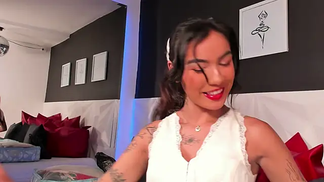 Snapshot of scarlet_castro chatting on 1, 10, 2025 scarlet castro online show from 1, 10, 2025