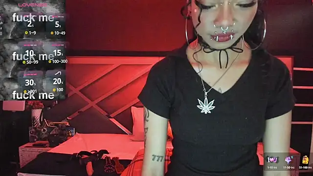 Snapshot of SexyNaf chatting on 27, 9, 2025 SexyNaf online show from 27, 9, 2025