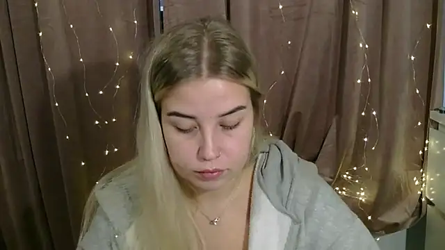 KristyHoney online show from 6, 12, 2024