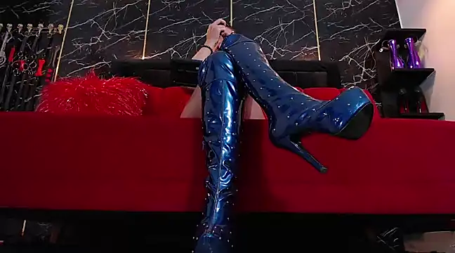 Snapshot of KatyMore_ chatting on 10, 3, 2025 KatyMore online show from 10, 3, 2025