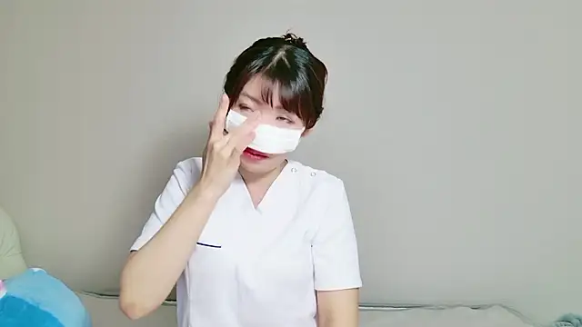 Snapshot of erokangoshi-nene chatting on 3, 11, 2025 erokangoshi-nene online show from 3, 11, 2025