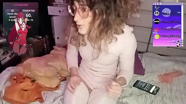 Snapshot of piou-sissy chatting on 20, 11, 2025 piou-sissy online show from 20, 11, 2025