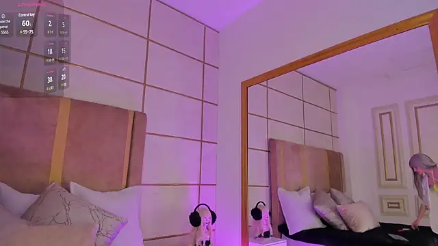 Snapshot of Kittenmeuw chatting on 4, 2, 2025 Kittenmeuw online show from 4, 2, 2025