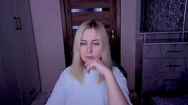 Kristy-Max online show from 9, 4, 2026