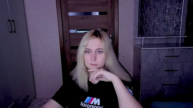 Kristy-Max online show from 20, 4, 2026