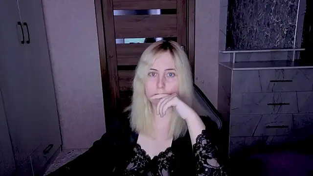 Kristy-Max online show from 23, 4, 2026