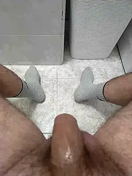 Snapshot of user_662 chatting on 19, 3, 2025 user 662 online show from 19, 3, 2025