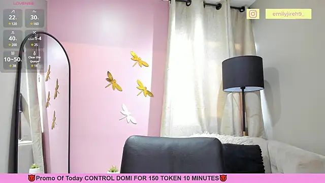 Snapshot of _EmilyJireh_ chatting on 25, 1, 2025 EmilyJireh online show from 25, 1, 2025