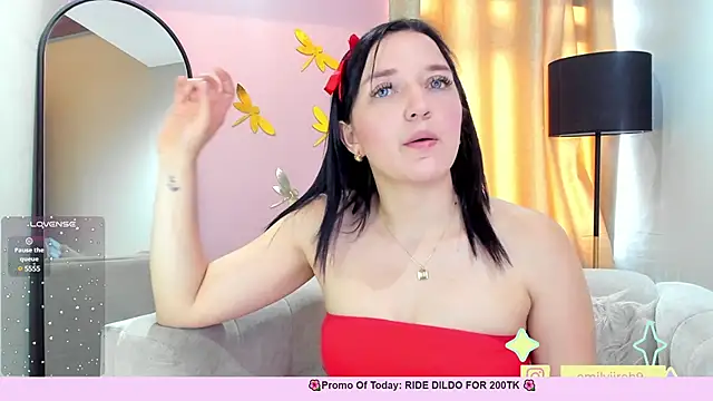 Snapshot of _EmilyJireh_ chatting on 3, 3, 2025 EmilyJireh online show from 3, 3, 2025