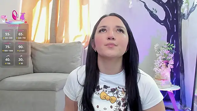Snapshot of _EmilyJireh_ chatting on 6, 10, 2025 EmilyJireh online show from 6, 10, 2025