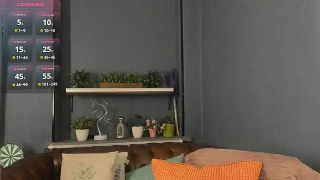 Snapshot of JesiaFoxi chatting on 6, 11, 2025 JesiaFoxi online show from 6, 11, 2025