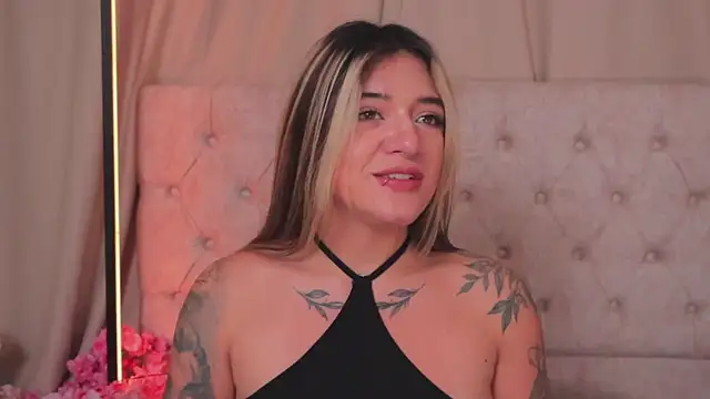 ashleyvalirya online show from 26, 2, 2025