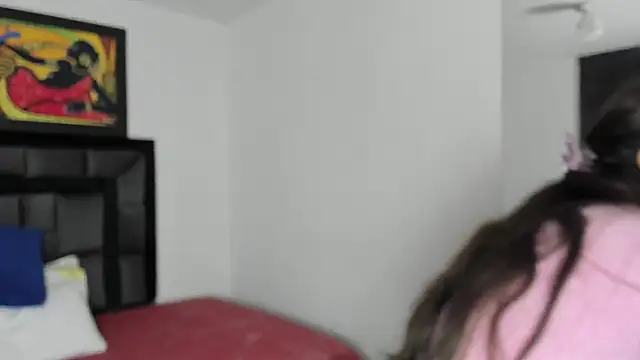 Snapshot of tatiana_valencia chatting on 5, 3, 2025 tatiana valencia online show from 5, 3, 2025