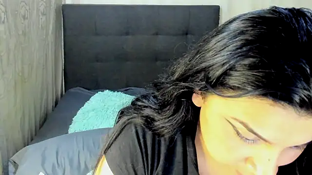 Snapshot of Judychase2 chatting on 11, 3, 2025 Judychase2 online show from 11, 3, 2025