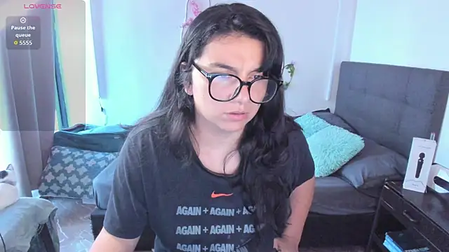 Snapshot of Judychase2 chatting on 21, 10, 2025 Judychase2 online show from 21, 10, 2025