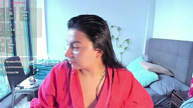 Snapshot of Judychase2 chatting on 30, 10, 2025 Judychase2 online show from 30, 10, 2025