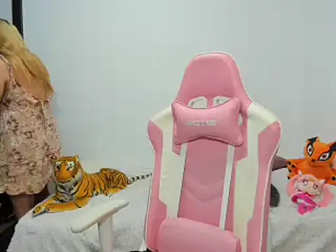 Snapshot of saori_9b chatting on 15, 1, 2025 saori 9b online show from 15, 1, 2025