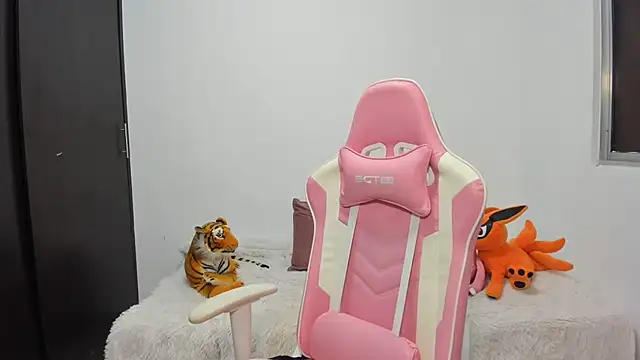 Snapshot of saori_9b chatting on 23, 1, 2025 saori 9b online show from 23, 1, 2025