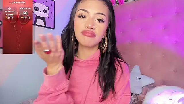 Giovanna oliveira online show from 23, 2, 2025