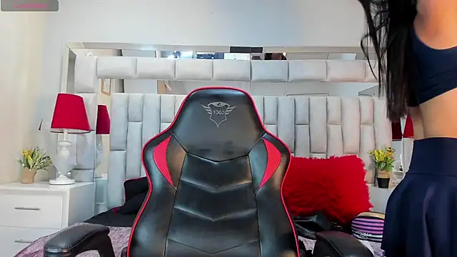 lyzzi smith01 online show from 16, 9, 2025