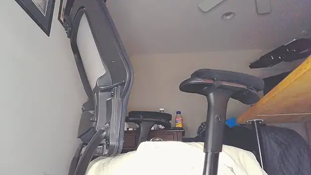 ExposureMakesMeHard online show from 23, 6, 2026