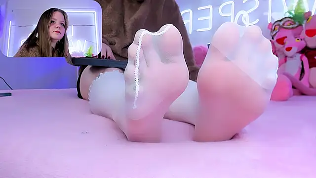 Snapshot of footfetish_baby chatting on 24, 1, 2025 footfetish baby online show from 24, 1, 2025