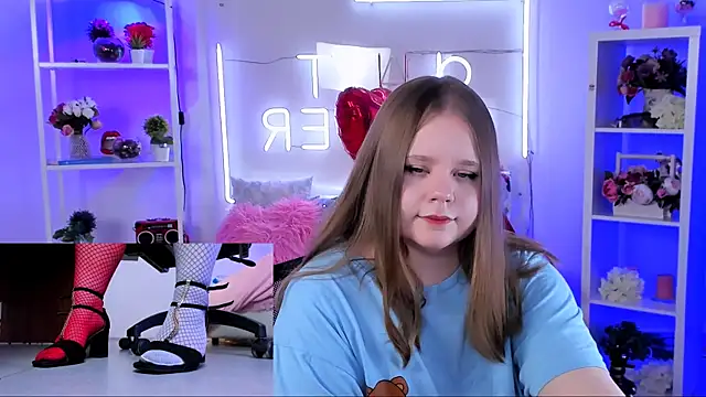 Snapshot of footfetish_baby chatting on 23, 2, 2025 footfetish baby online show from 23, 2, 2025