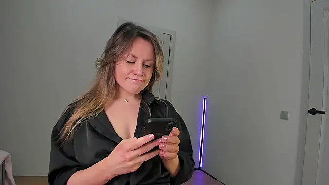  cometoseeme  online show from 1, 2, 2026