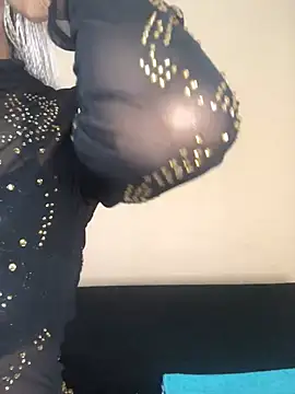 Snapshot of niccki3 chatting on 20, 12, 2024 niccki3 online show from 20, 12, 2024